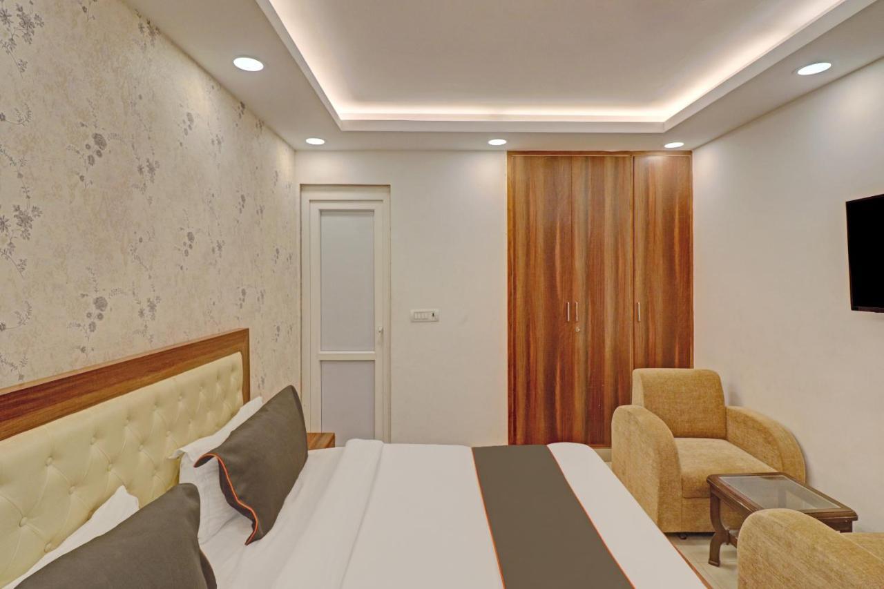 Collection O Spot Light Near Tughlakabad Station Metro Station Hotel Indraprastha Exterior foto