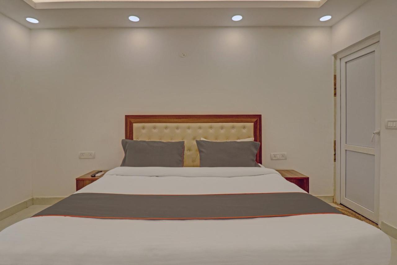 Collection O Spot Light Near Tughlakabad Station Metro Station Hotel Indraprastha Exterior foto