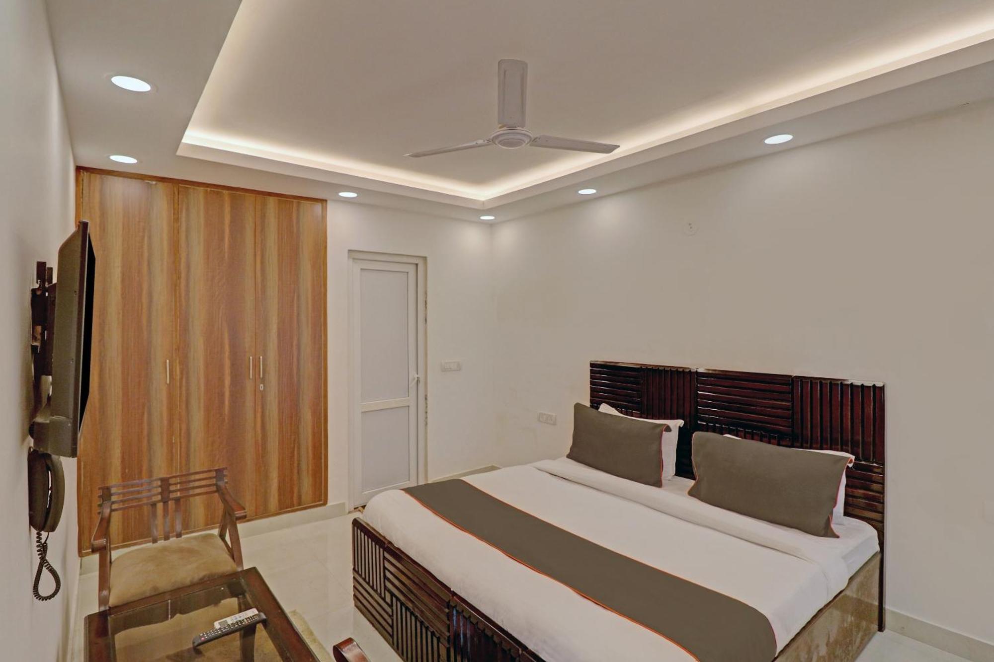 Collection O Spot Light Near Tughlakabad Station Metro Station Hotel Indraprastha Exterior foto